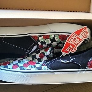 NWT Women's Vans Rose Checkerboard Asher Slip On Sneaker